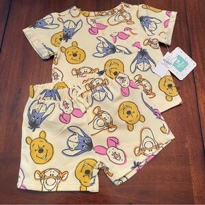 Disney x Old Navy Cream and Yellow Shirt & Shorts Set with Winnie the Pooh